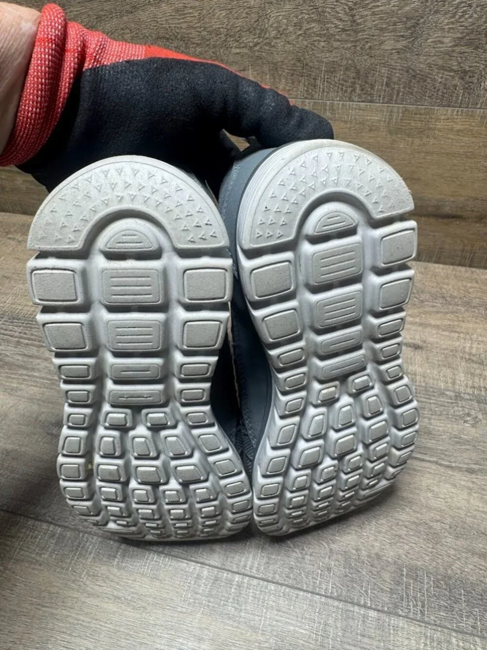 Skechers Graceful Picture Perfect Gray Slip On Sneaker Women's Size 9